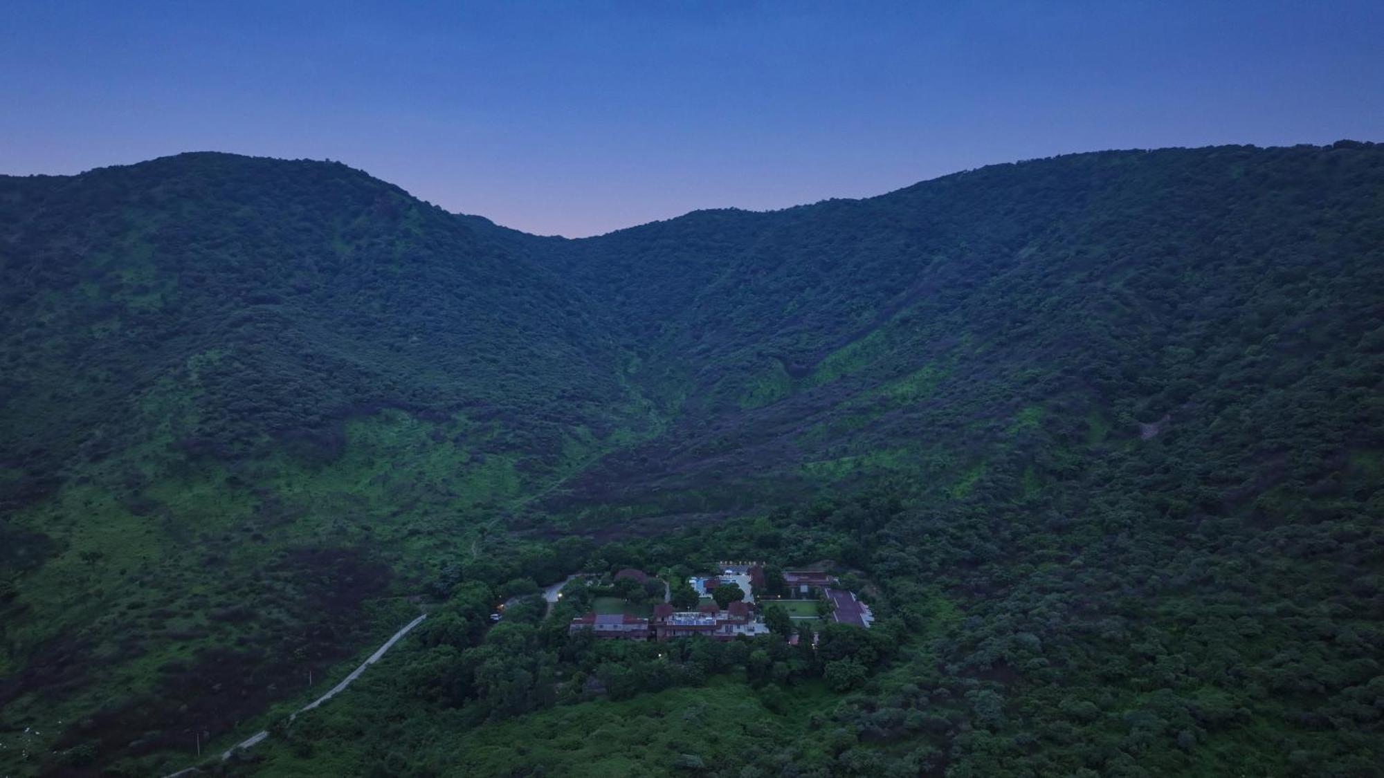 Anandam - A Luxury Resort In Udaipur Luaran gambar